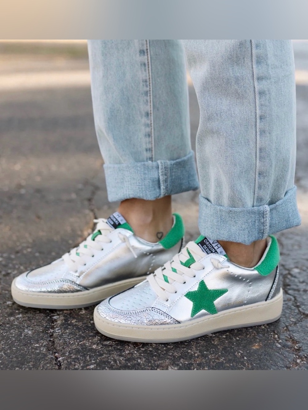 Women’s Vintage Havana Denisse sneakers in the Silver/Green size 11